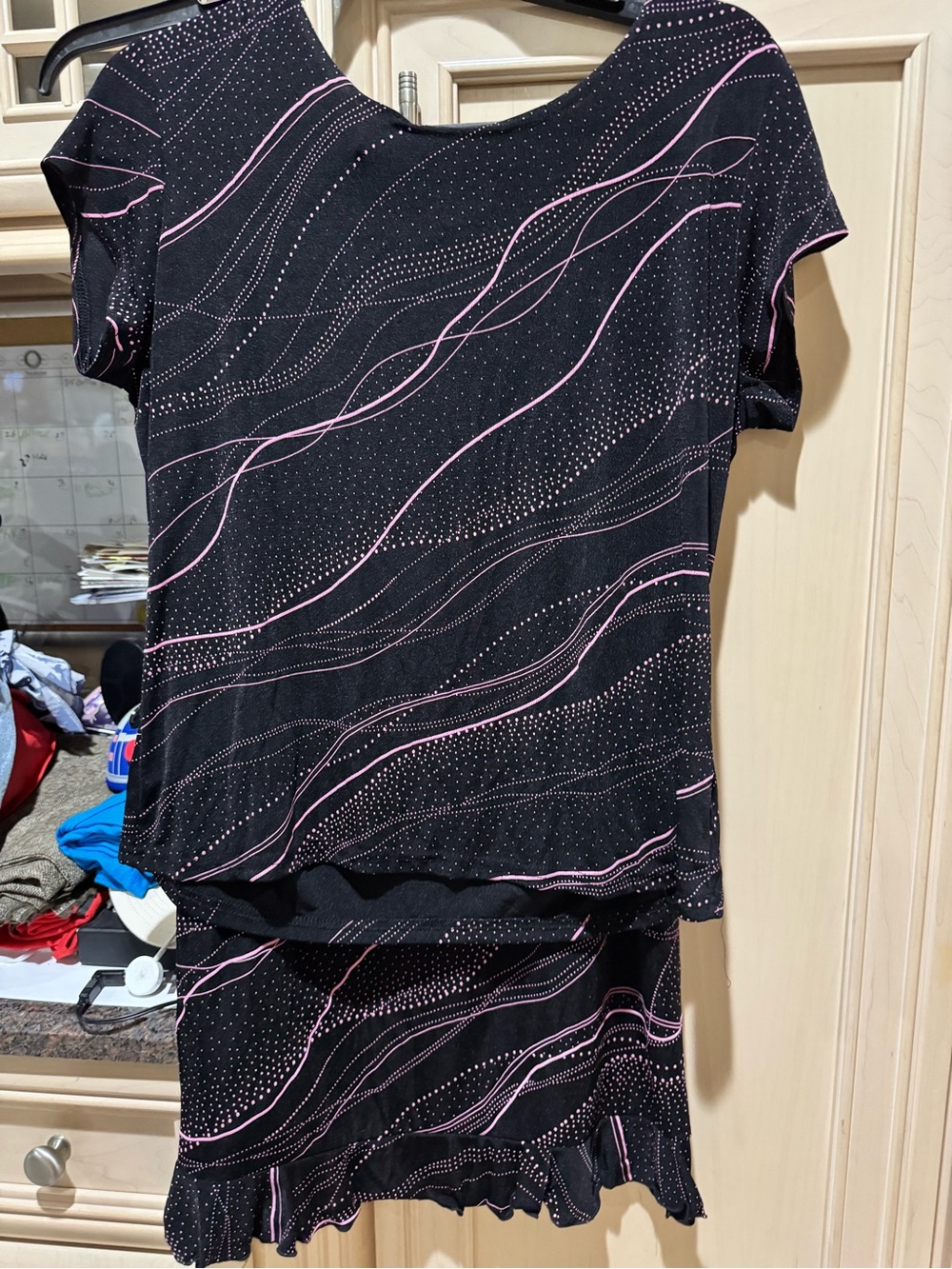 Briggs New York Black and Pink Wave Pajama Set